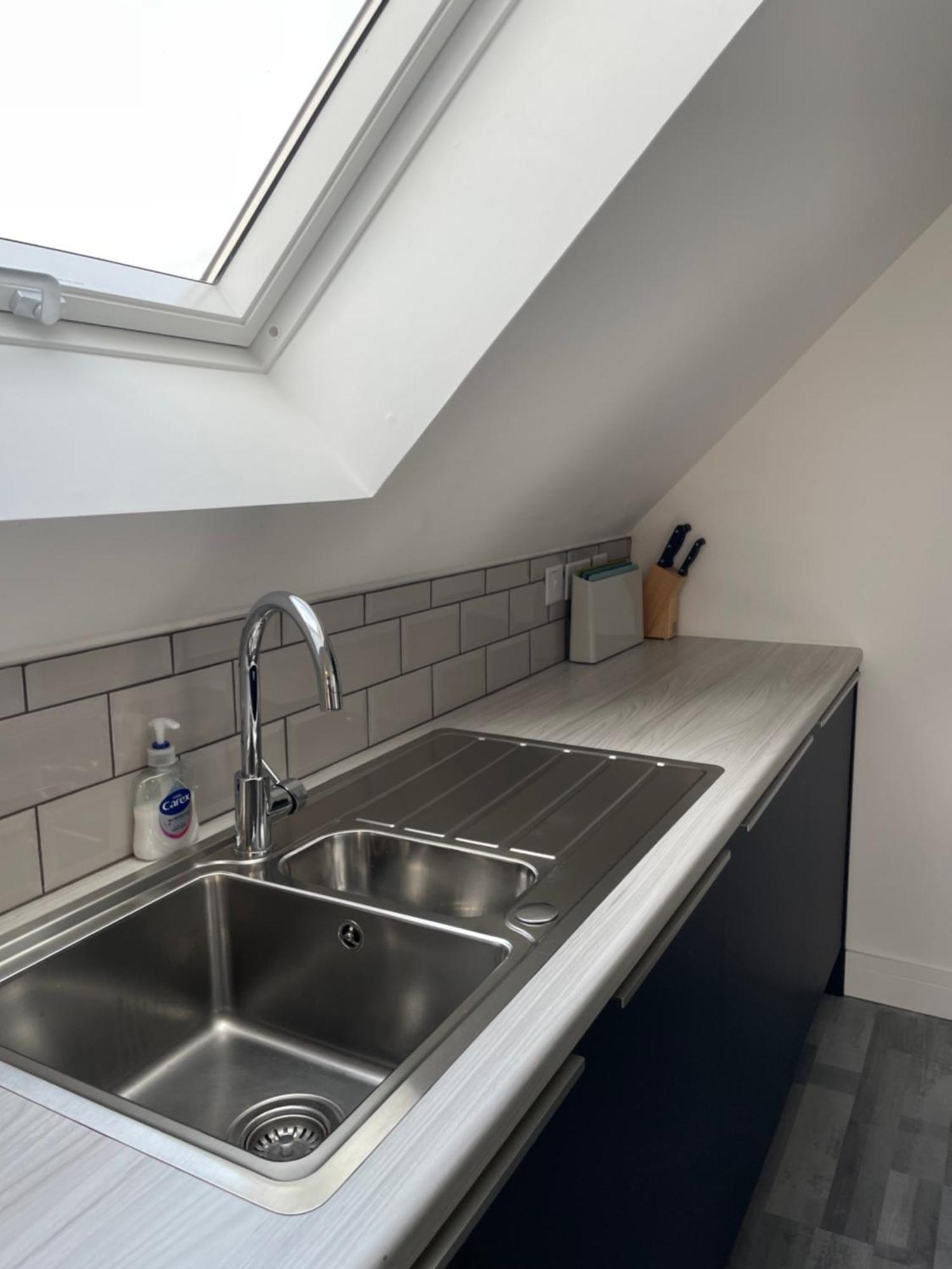 Lochside Loft - Self Catering Apartment For 2 In A Great Location For Inverness Airport And Both Cabot Highlands & Nairn Golf Courses Exteriör bild