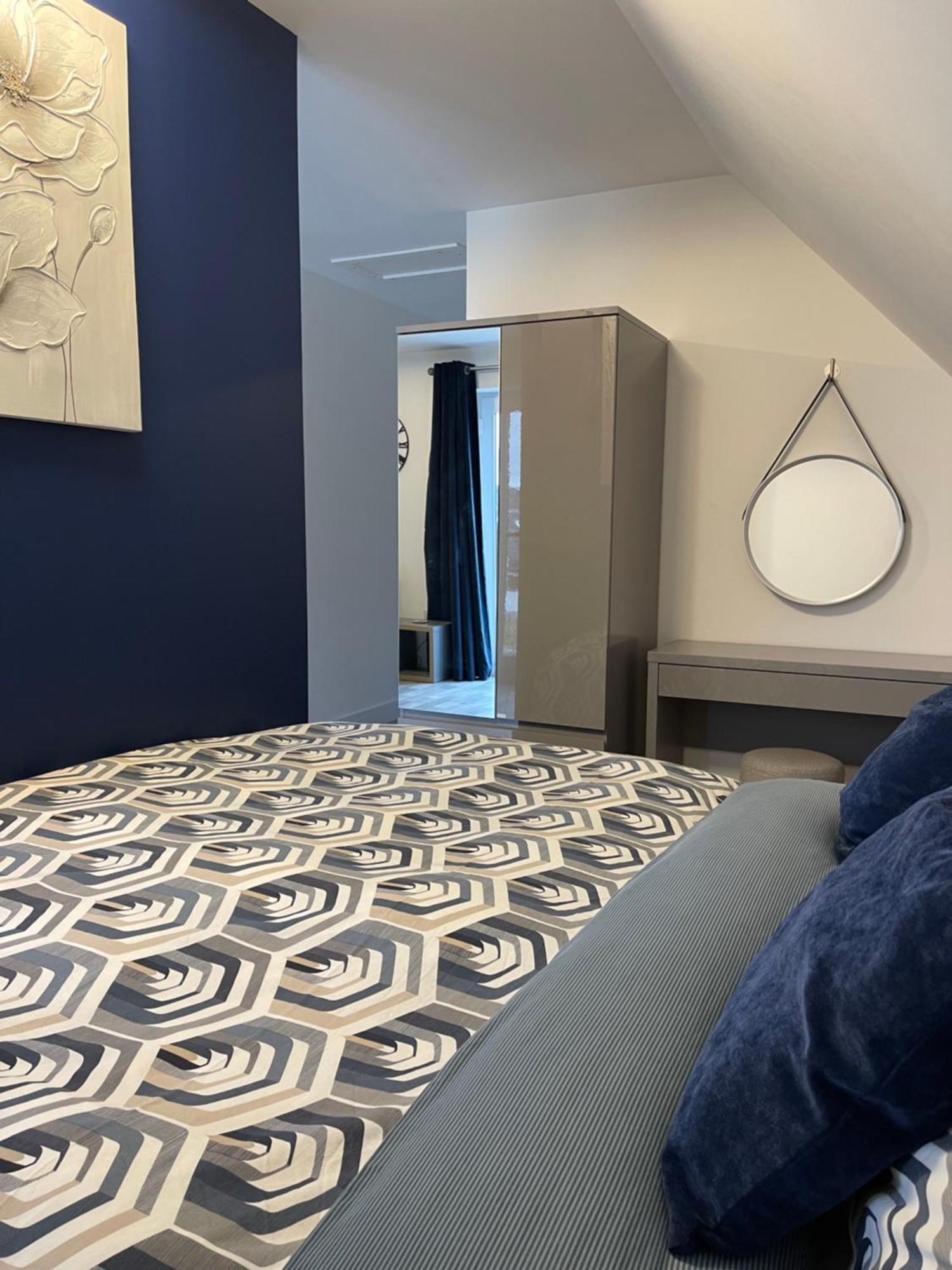 Lochside Loft - Self Catering Apartment For 2 In A Great Location For Inverness Airport And Both Cabot Highlands & Nairn Golf Courses Exteriör bild