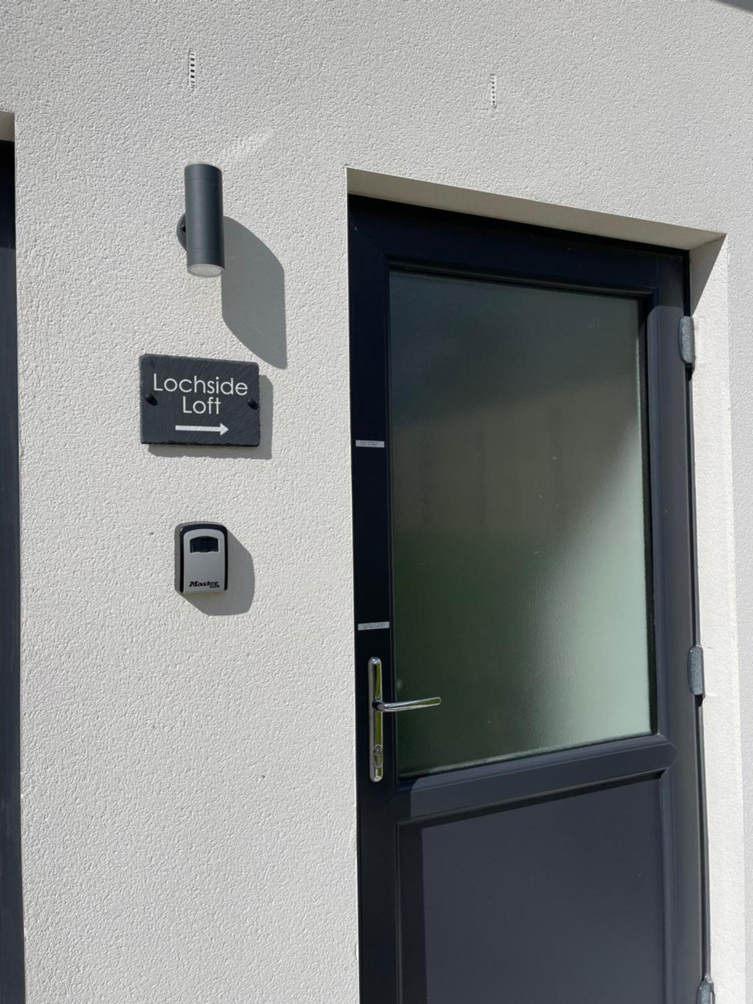 Lochside Loft - Self Catering Apartment For 2 In A Great Location For Inverness Airport And Both Cabot Highlands & Nairn Golf Courses Exteriör bild